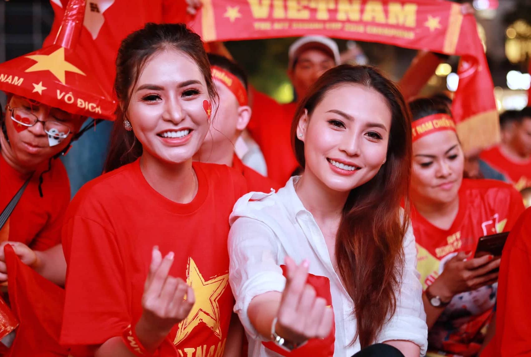 1.001 lý do nữ giới ngày càng yêu thích bóng đá Việt Nam